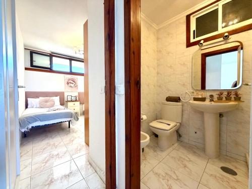 SUNSHINE OCEAN APARTMENT ACHACAY, Los Cristianos, Tenerife