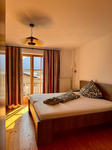 LIVA LIVING, Große Ferienwohnung mit 3 Schlafzimmern und traumhaften Ausblick