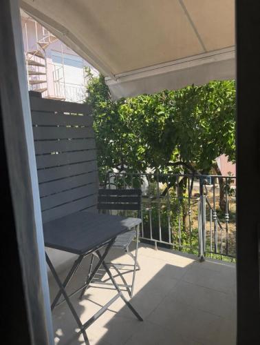 naki glam la maison & parking
