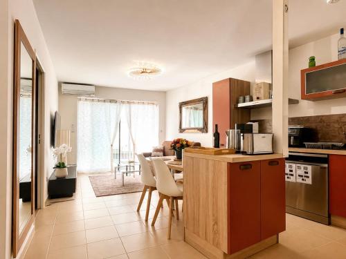 Cannes Centre - Appartement T2 - Terrasse, Clim & Parking - Idéal Congrès