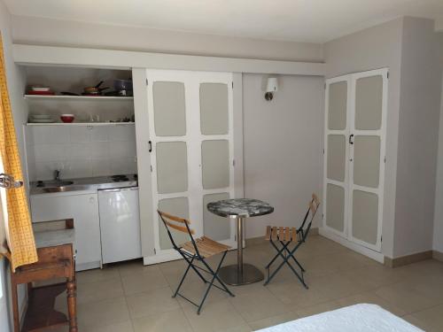 Studio indépendant avec parking