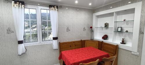 CASA COM VISTA E GARAGEm