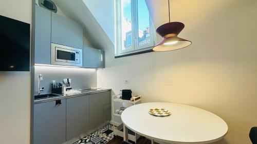 Suite 38