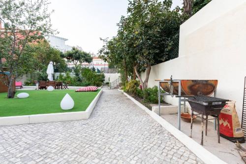 Graa Palace with Private Pool Garden
