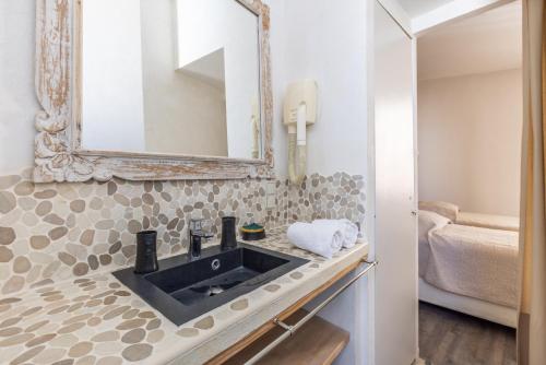 2 Chambres BALCON- FORVILLE-MEYNADIER A2B106