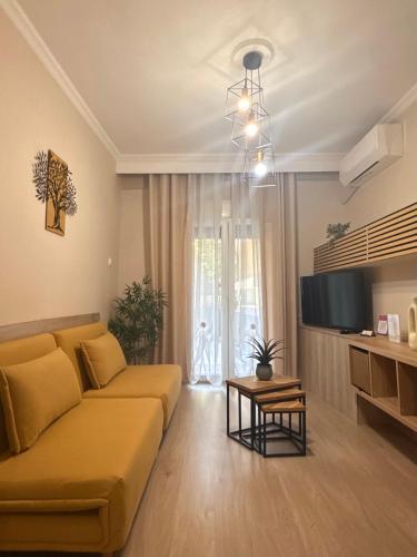 SKG Center Living