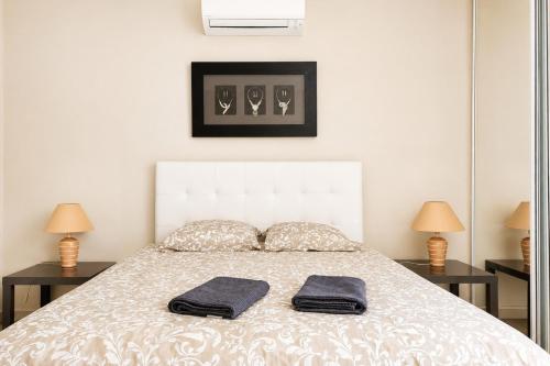 AC Duplex with Parking & Terrace Close to the Beaches BENAKEY