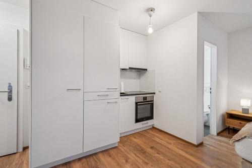 Exclusive studio near city center - Color 4