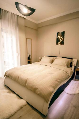 SKG Center Living