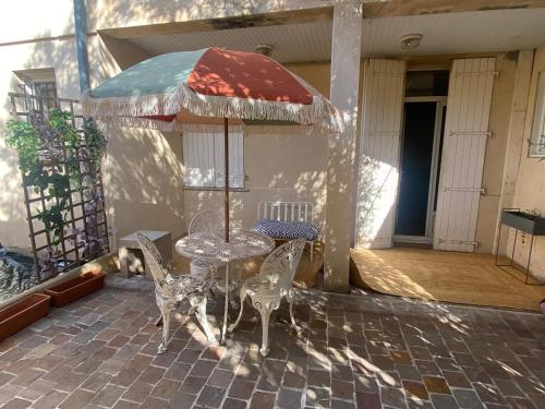 la terrasse - St Jean Nansouty