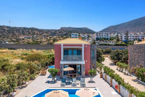 Villa Kery by Villa Plus