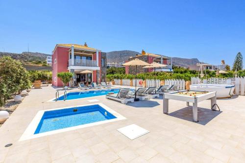 Villa Kery by Villa Plus