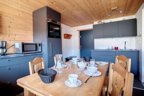 Résidence Les Lauzes - Appartement rénové · Départ et retour ski aux pieds MAE-0454