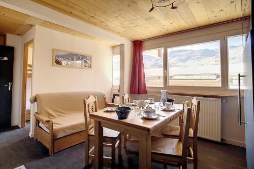Résidence Les Lauzes - Appartement rénové · Départ et retour ski aux pieds MAE-0454