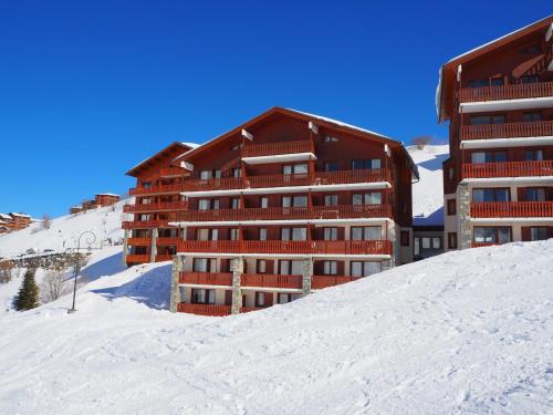 Résidence Cote D'or - Appartement spacieux · Départ et retour skis aux pieds ·Balcon MAE-0514