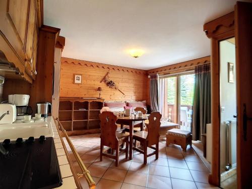Résidence Alpages De Reberty - Appartement spacieux et confortable · Proche des pistes · Balcon · Piscine · Parking couvert MAE-0664