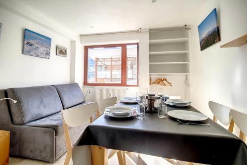Résidence Les Lauzes - Appartement lumineux · Départ et retour ski aux pieds MAE-0964