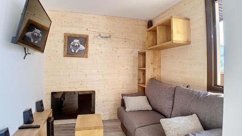 Résidence Coryles A - Appartement rénové avec coin montagne · Accès direct aux pistes · Balcon MAE-1064