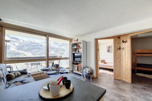 Résidence Combes - Appartement moderne · Départ et retour skis aux pieds · Balcon MAE-1074