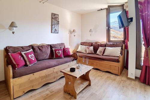 Résidence Origanes - Appartement confortable · Départ et retour skis aux pieds · Balcon Parking inclus MAE-1034