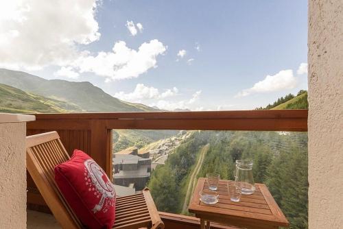 Résidence Boedette A - Appartement rénové · Départ et retour skis aux pieds · Balcon vue montagnes MAE-1114