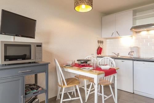 Résidence Boedette A - Appartement rénové · Départ et retour skis aux pieds · Balcon vue montagnes MAE-1114