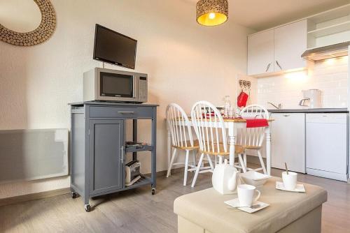 Résidence Boedette A - Appartement rénové · Départ et retour skis aux pieds · Balcon vue montagnes MAE-1114
