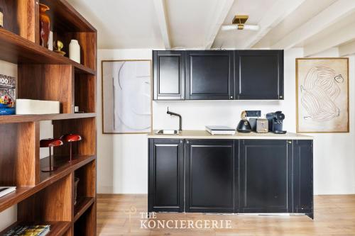 Parisian Chic Retreat - 2 Guests