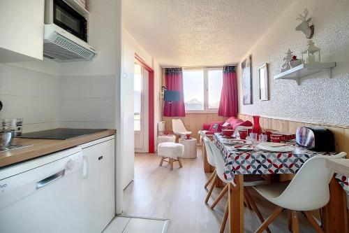 Résidence Median - Appartement rénové · Proche des pistes · Balcon MAE-1204