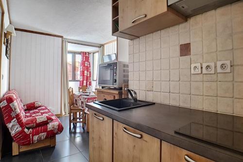 Résidence Le Sorbier - Appartement rénové · Départ et retour skis aux pieds · Vue sur les pistes MAE-1294