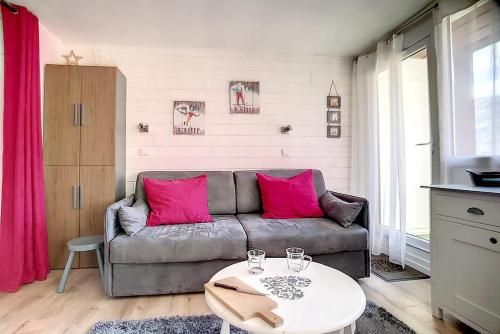 Résidence Les Lauzes - Appartement rénové · Départ et retour ski aux pieds · MAE-1444