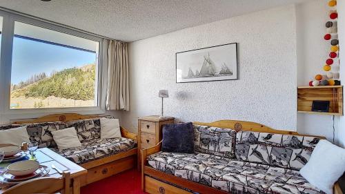 Résidence Boedette A - Appartement duplex · Départ et retour skis aux pieds · Balcon vue montagne MAE-2244