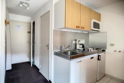 Résidence Sarvan - Appartement lumineux · Départ et retour skis aux pieds · Balcon MAE-2494