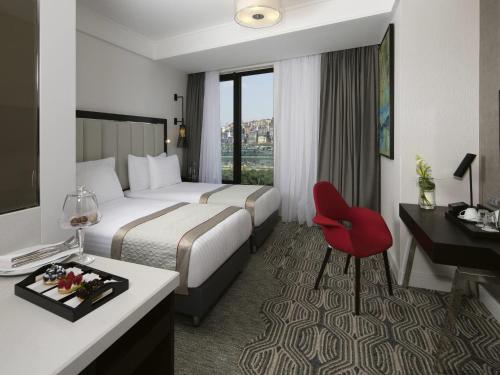 Superior Twin Room with Seaview