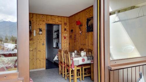 Résidence Les Charmettes - Studio lumineux avec coin montagne · Au pied des pistes · Balcon MAE-2834