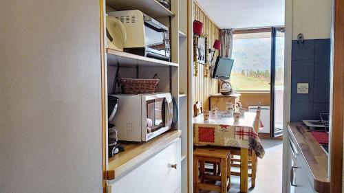 Résidence Les Charmettes - Studio lumineux avec coin montagne · Au pied des pistes · Balcon MAE-2834