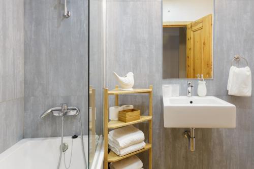 Urban Chic Apartment in Lisbon