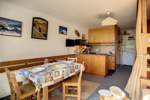 Résidence Caron - Studio lumineux · Skis aux pieds · Balcon MAE-3674