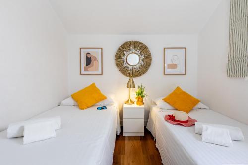 327 Parque Santiago II, sea view, 2 bedroom, 2 bathroom, wifi