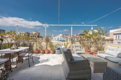 Acropolis View Oasis at City Center