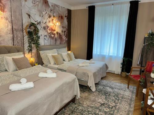 Big luxury 3BR in Center