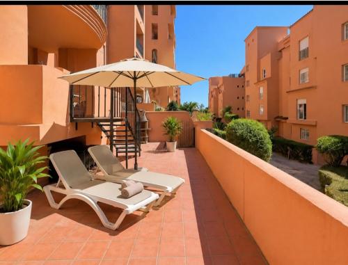 Apartamento, piscina, wifi 5G, patio privado, parking, sol, 300 metros de la playa VFT MA 75455