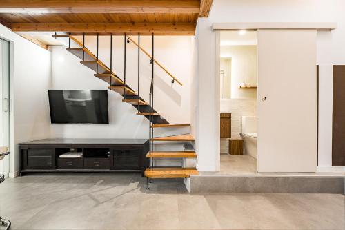 Charming Apartment with Terrace in Sants