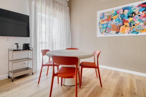 1-BR Navigli View - Central Milan - AC - Top Floor