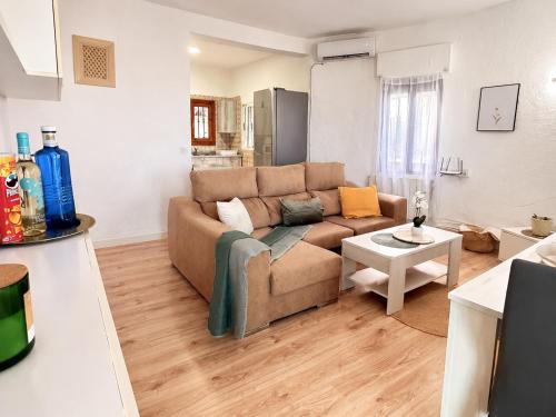 Villa Margarita Dénia con vistas al mar, piscina privada y jacuzzi