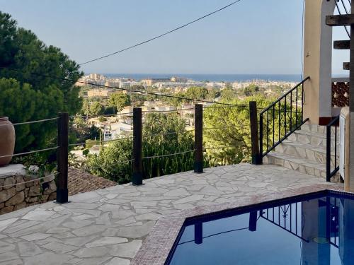Villa Margarita Dénia con vistas al mar, piscina privada y jacuzzi