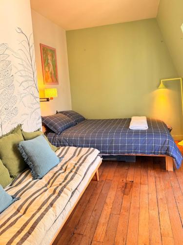 Central Cozy Apartment Near Marais