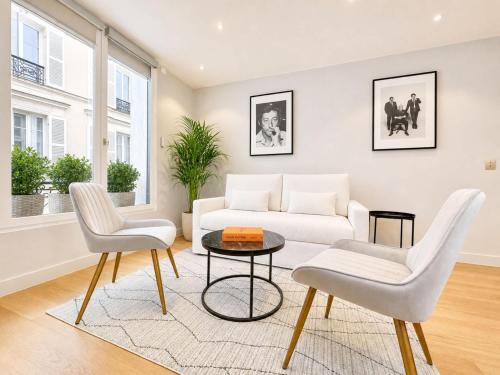 Spacious flat for 4 - Eiffel Tower