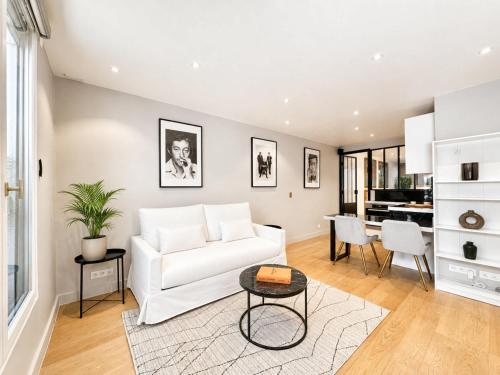 Spacious flat for 4 - Eiffel Tower