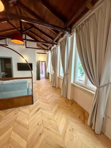 Secret Garden Scala Trastevere Mimi& Coco Home